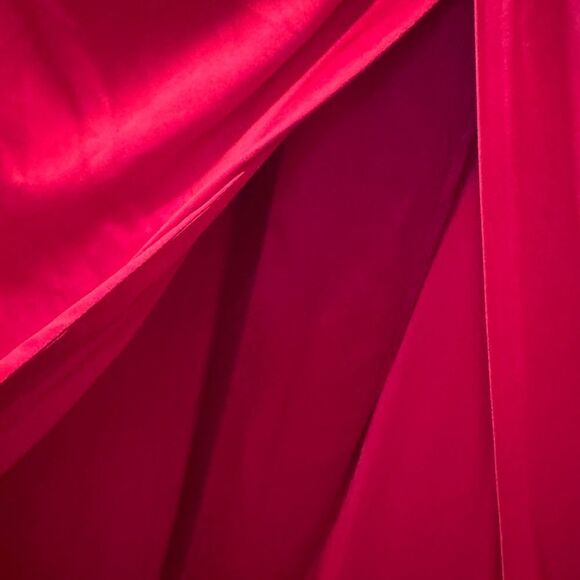 Dressing Room style# 1878 Deep-V Beaded Bodice Dress With Train - Women's Size 1 - Picture 2 of 12